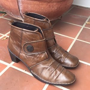 SOLD- Josef Seibel Booties